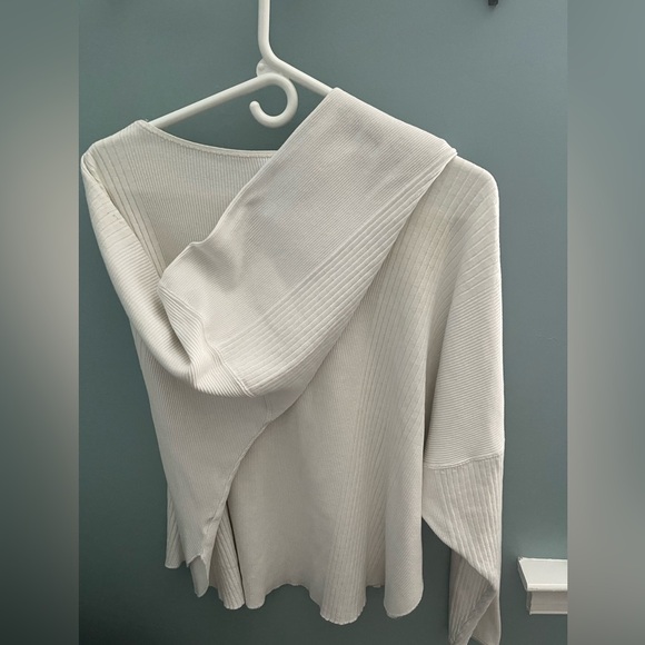 Marithe Designer shirt - Picture 7 of 9